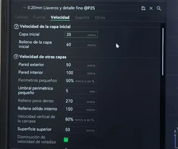 Pestaña Velocidad de Bambu Studio con Capa inicial a 35 milímetros por segundo y Superficie superior a 50 milímetros por segundo